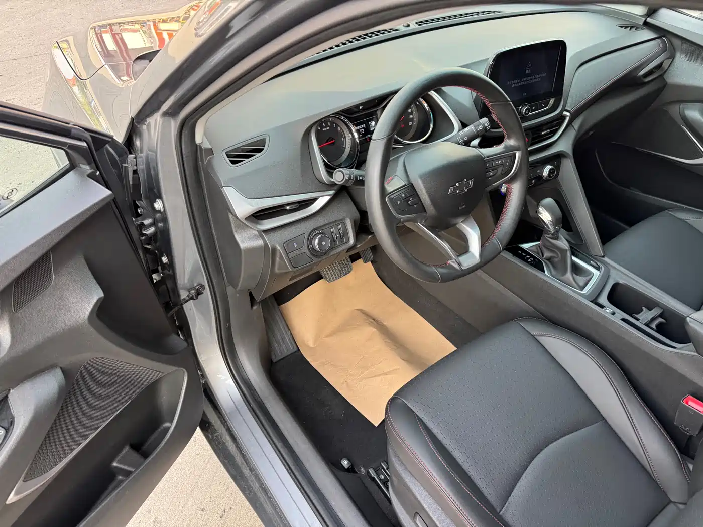 Chevrolet Volando 2018 Redline 530T Auto Premium Edition (5+2 seater) China V фото 8