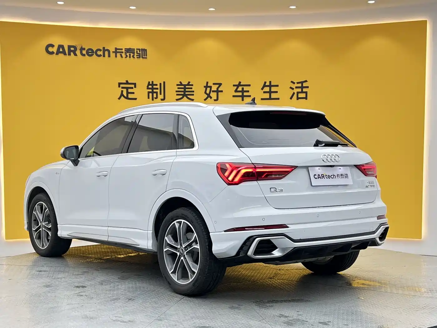 Audi Q3 2024 40 TFSI Fashion Sport фото 28