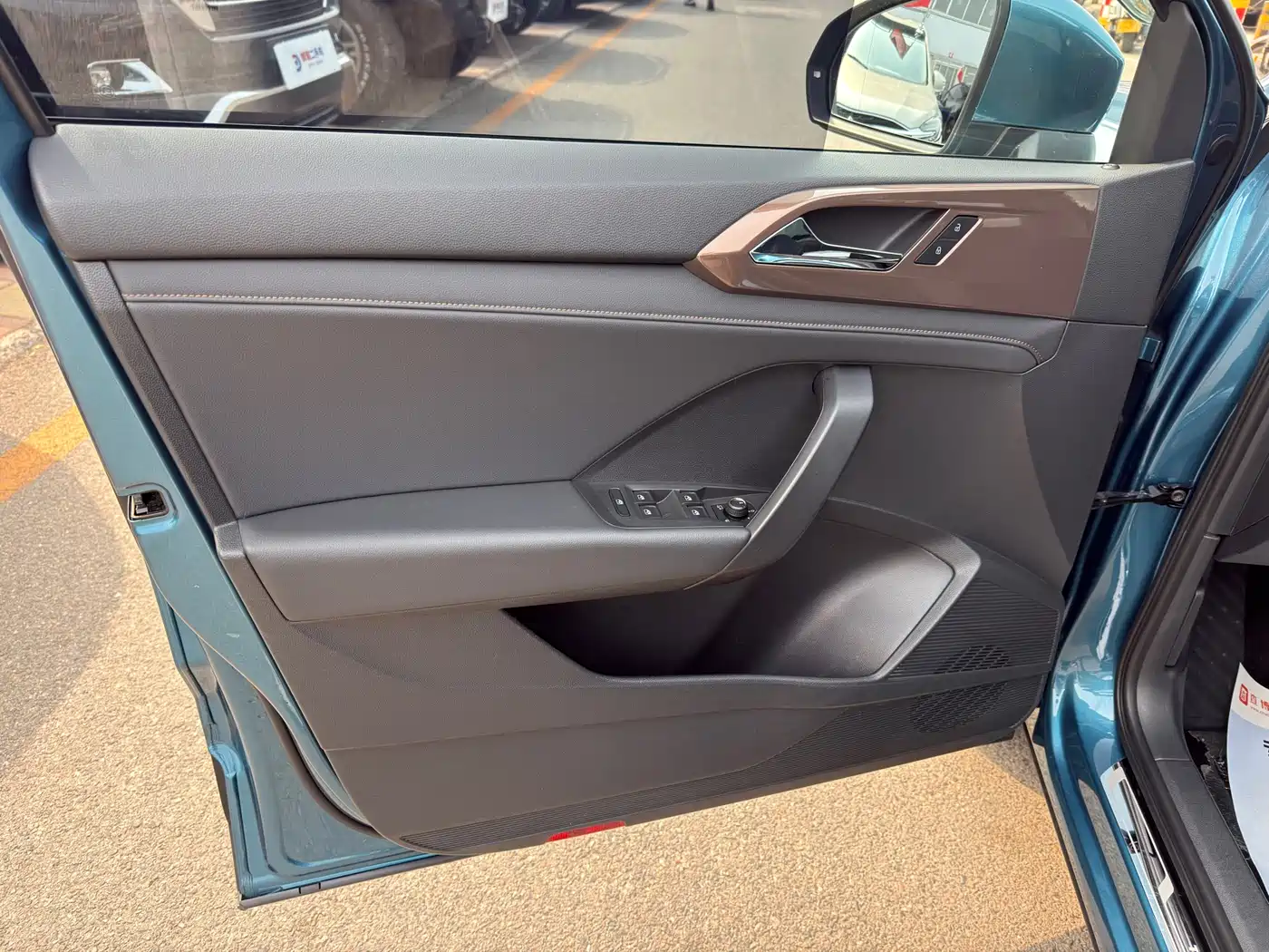 Volkswagen Tharu 2019 280TSI FWD Luxury Edition China VI фото 3