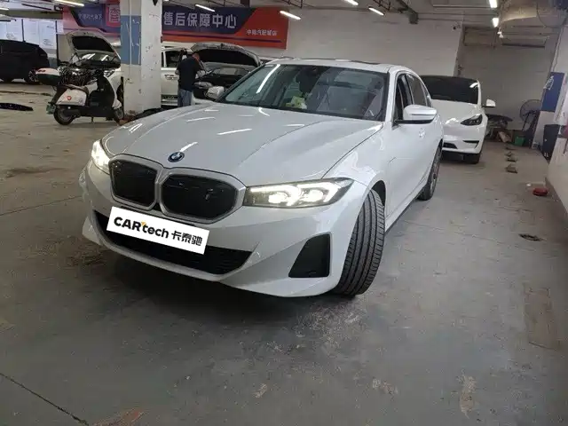BMW i3 2023