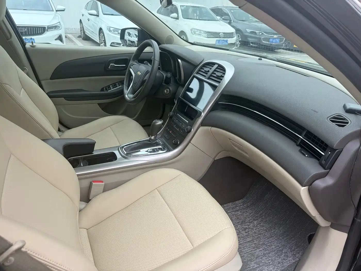Chevrolet Malibu 2013 2.0L Automatic Comfort фото 9