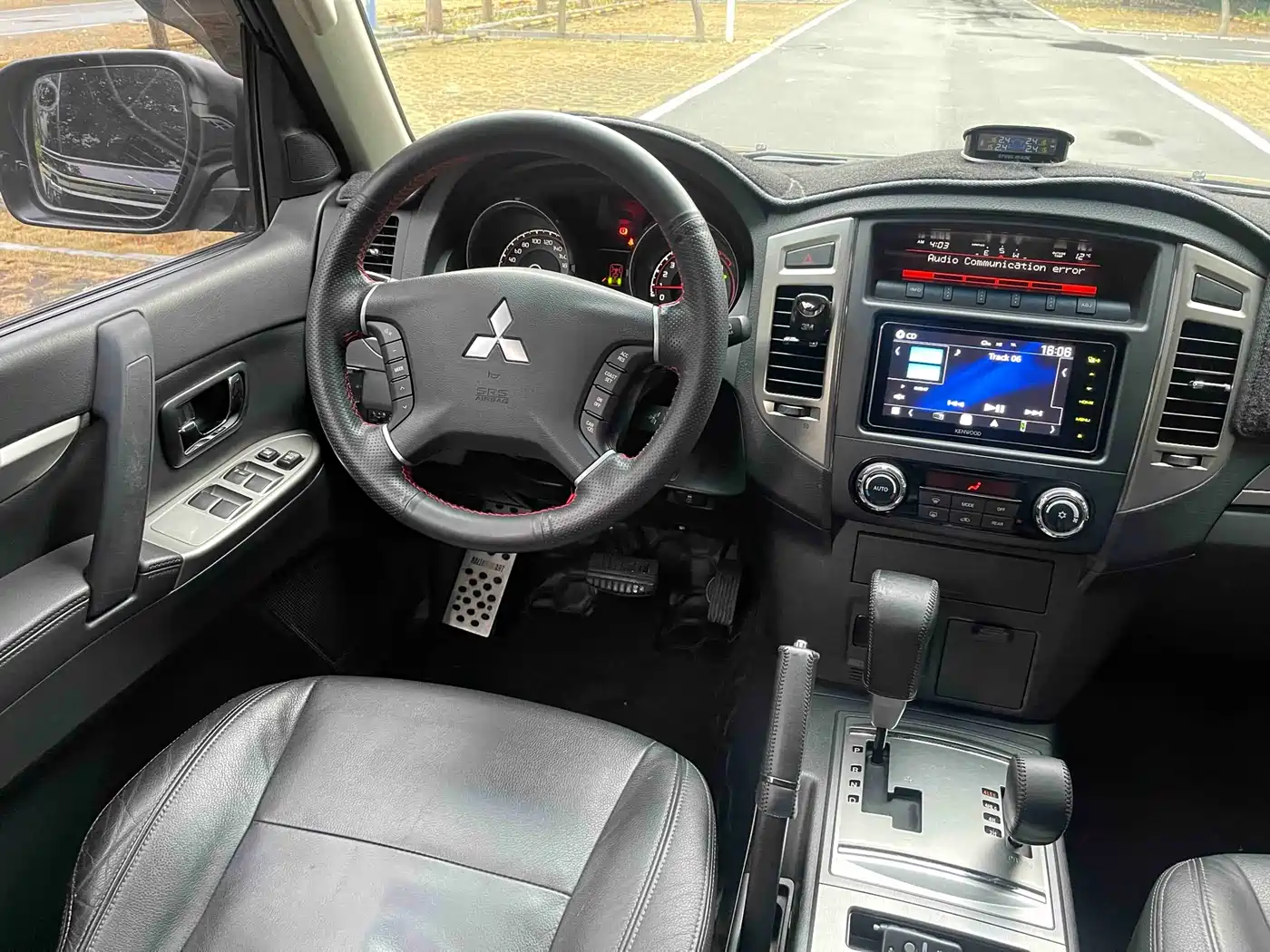 Mitsubishi Pajero (Import) 2015 3.0L Automatic Elite Premium Edition China IV фото 16