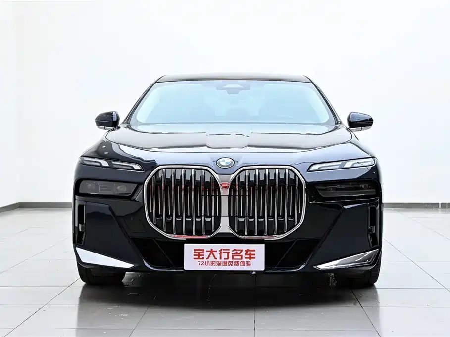 BMW 7 Series 2023 Model 735Li M Sport Package фото 3