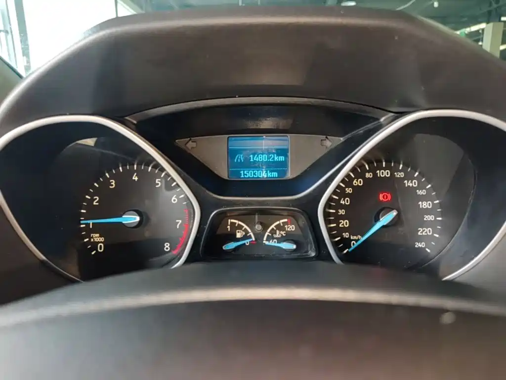 Photo 12 - Ford Focus