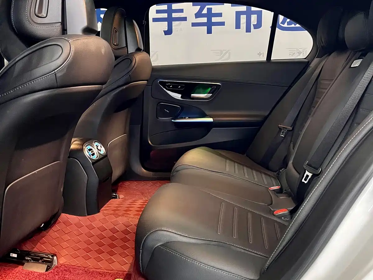Mercedes-Benz C-Class 2024 Facelift C 260 L Sport фото 10