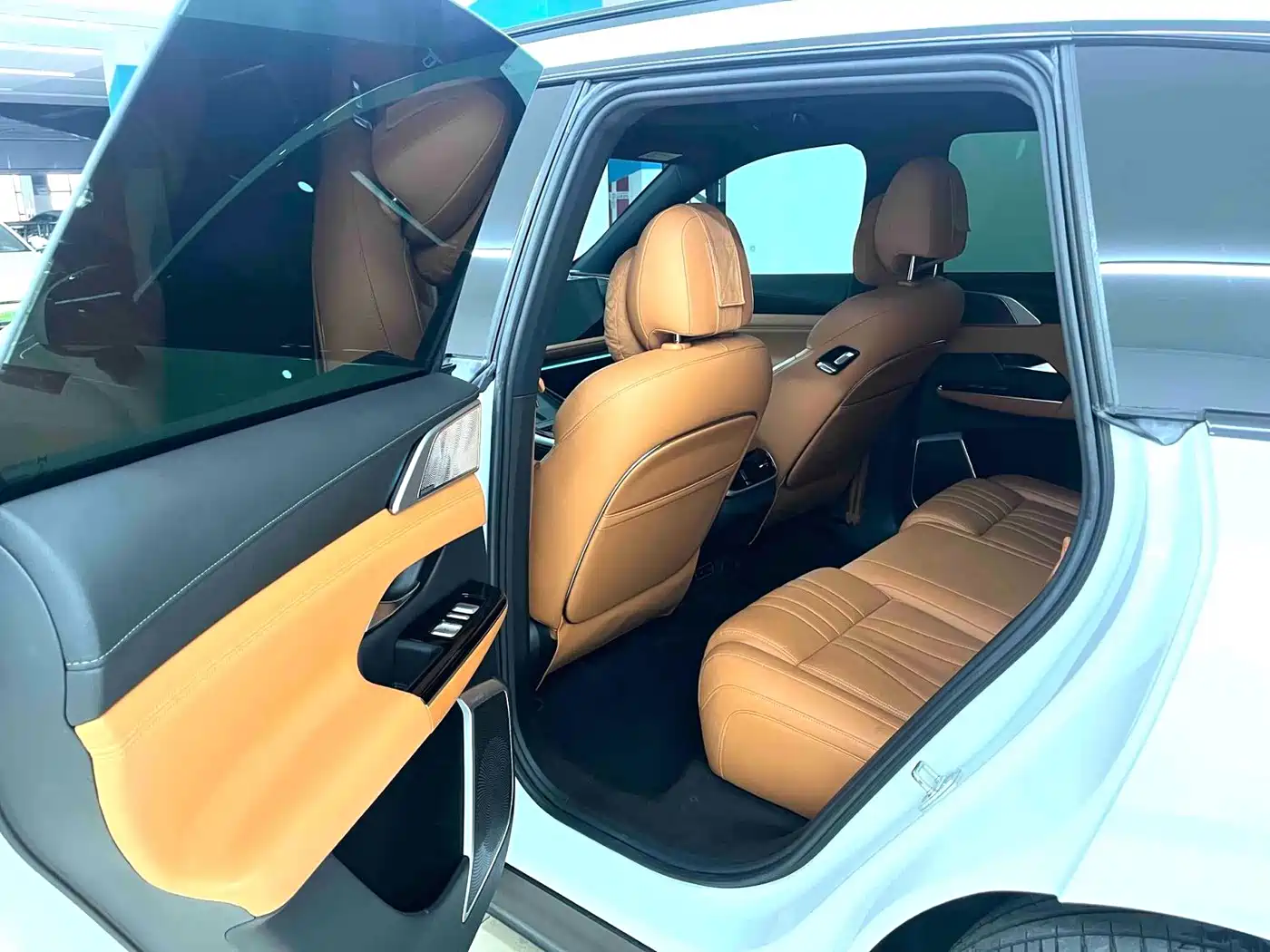 Фото 4 - XPeng G9