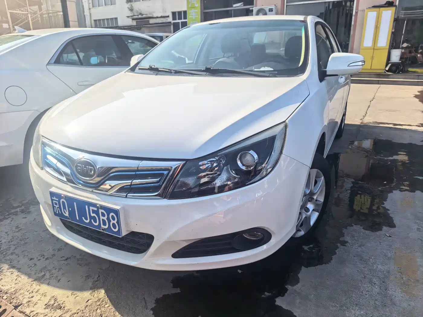 BYD E5