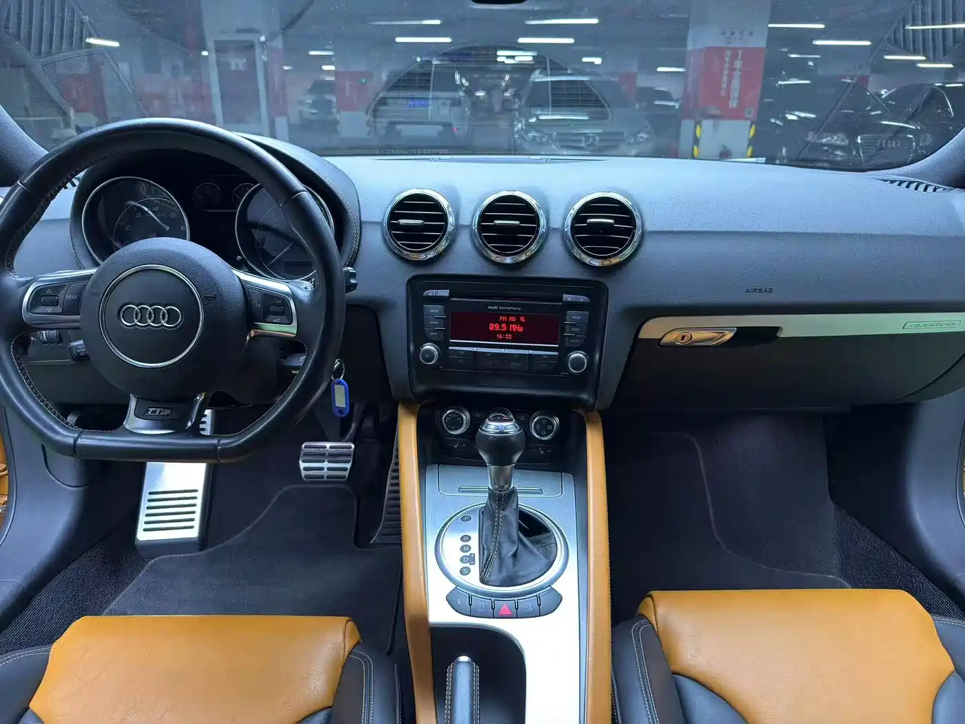 Audi TTS 2013 TTS Coupe 2.0TFSI quattro фото 13