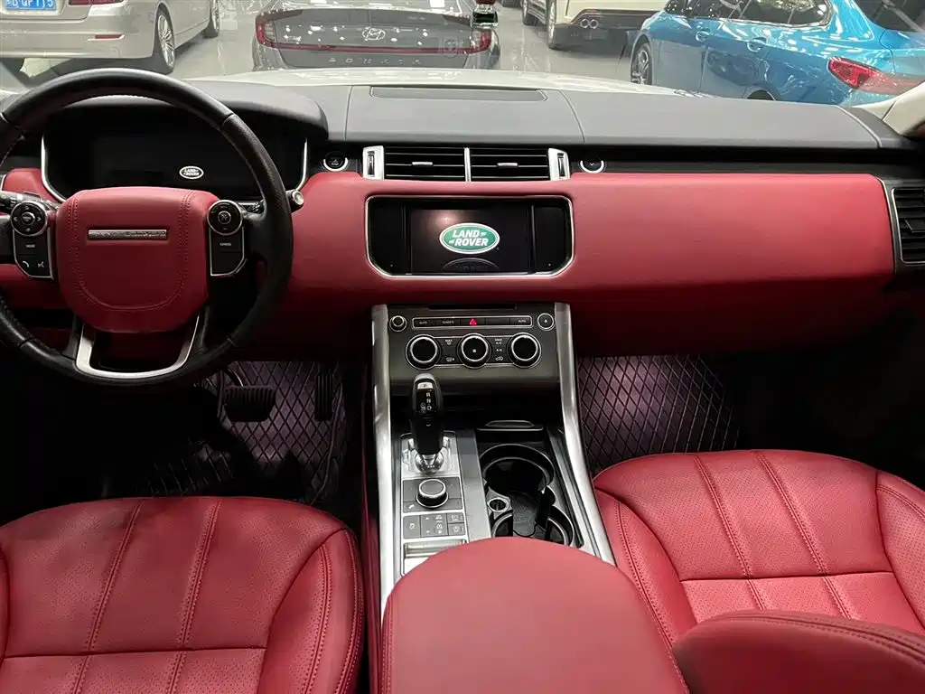 Land Rover Range Rover Sport 2016 Model 3.0 SC V6 SE фото 7