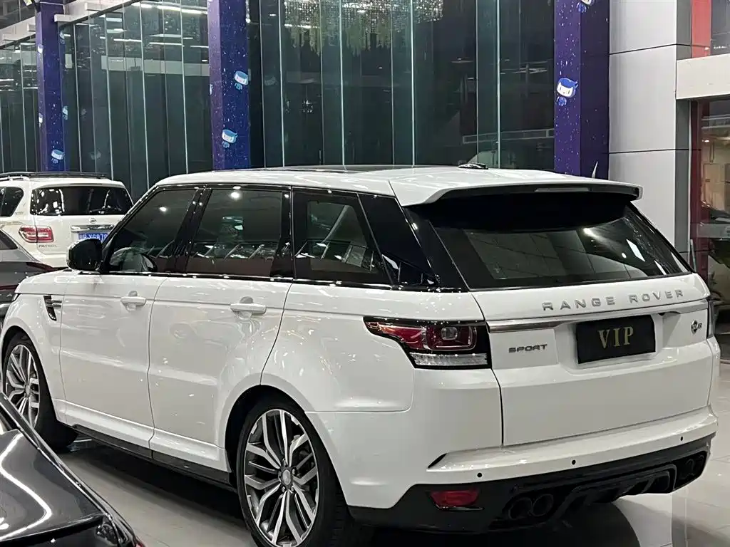 Land Rover Range Rover Sport 2016 Model 3.0 SC V6 SE фото 5