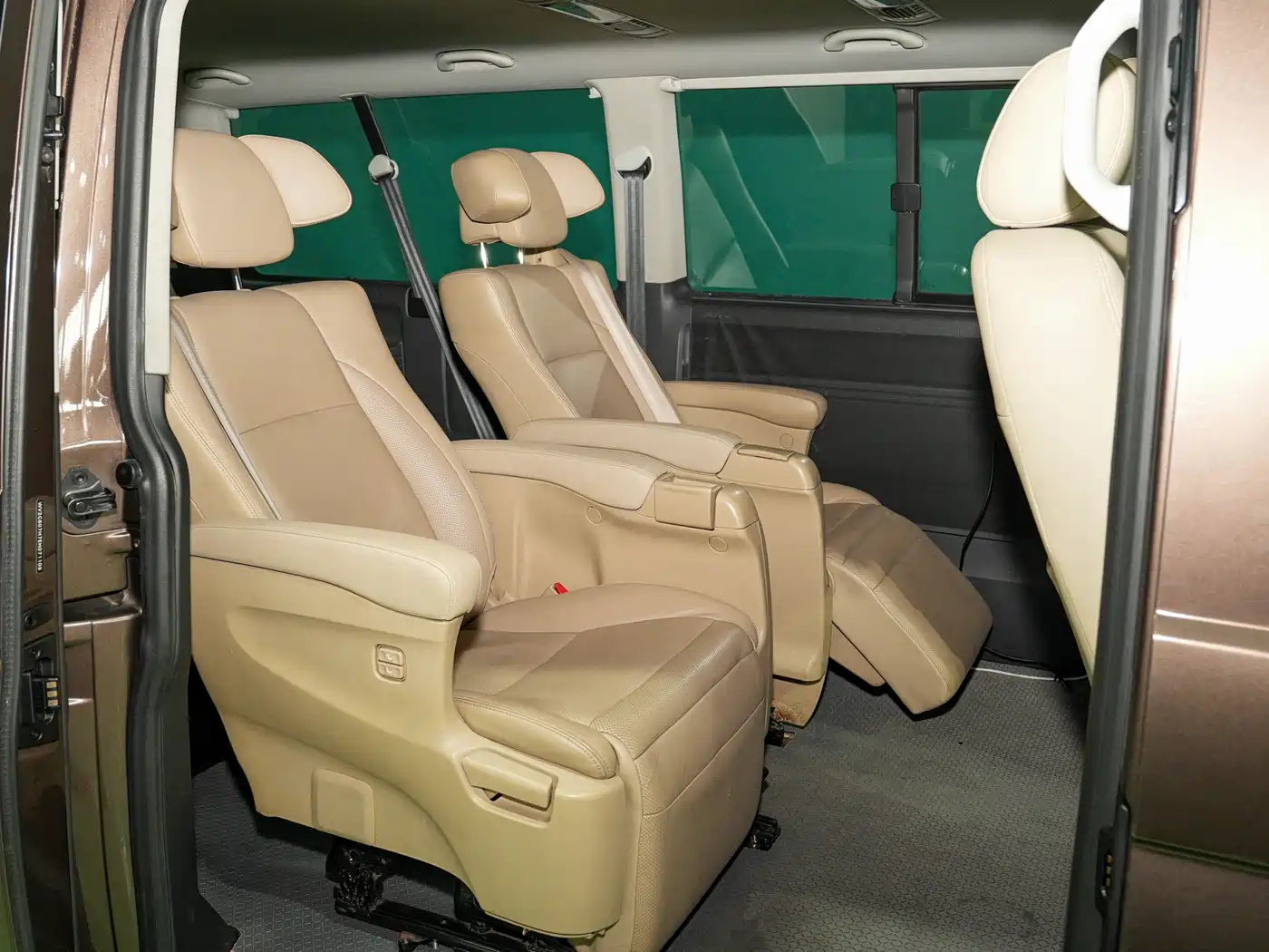 Volkswagen Caravelle 2014 2.0TSI 4WD Comfort Edition фото 23