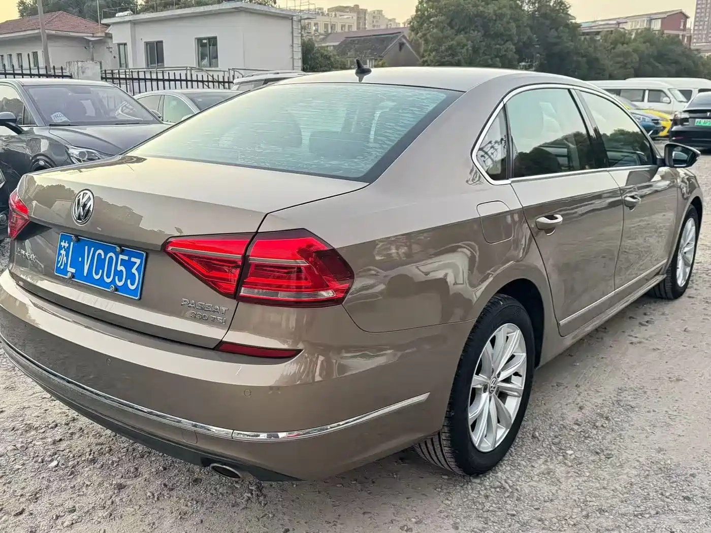 Volkswagen Passat 2017 330TSI DSG Prestige фото 8