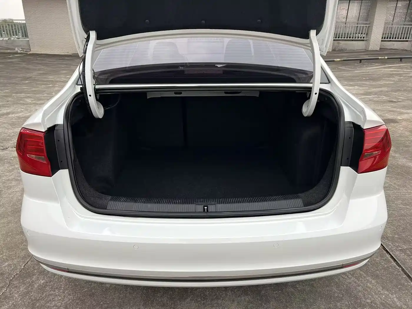 Volkswagen Bora 2018 1.5L Automatic Comfort фото 16