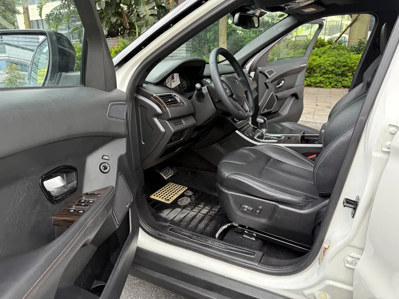 Landwind X7 2016 2015 2.0T Panorama Premium