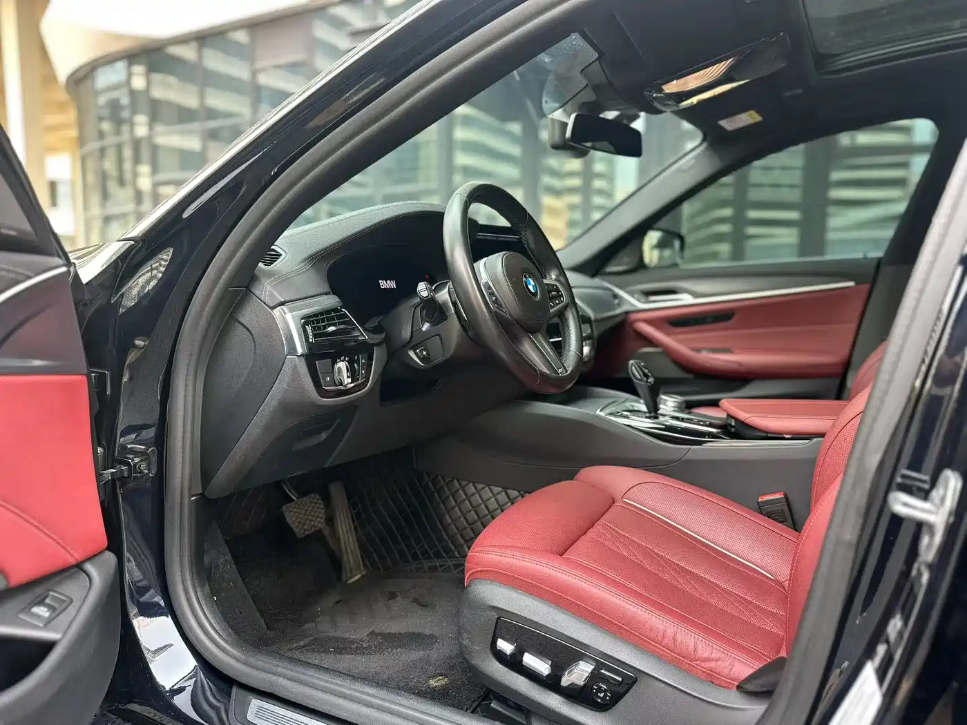 BMW 5 Series 2022 Facelift II 530Li Premium Package M Sport фото 4