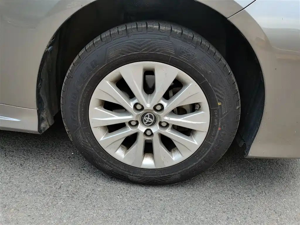 Toyota Corolla 2019 1.2T S-CVT GL Pioneer Edition фото 26