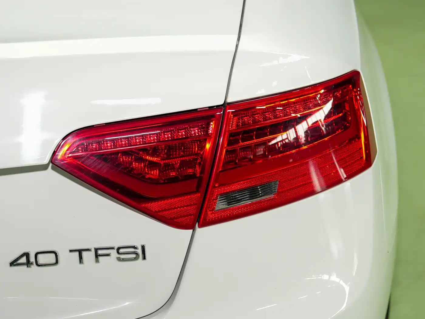 Audi A5 (Import) 2012 2.0TFSI Cabriolet фото 9