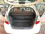 Photo 8 - Honda Fit