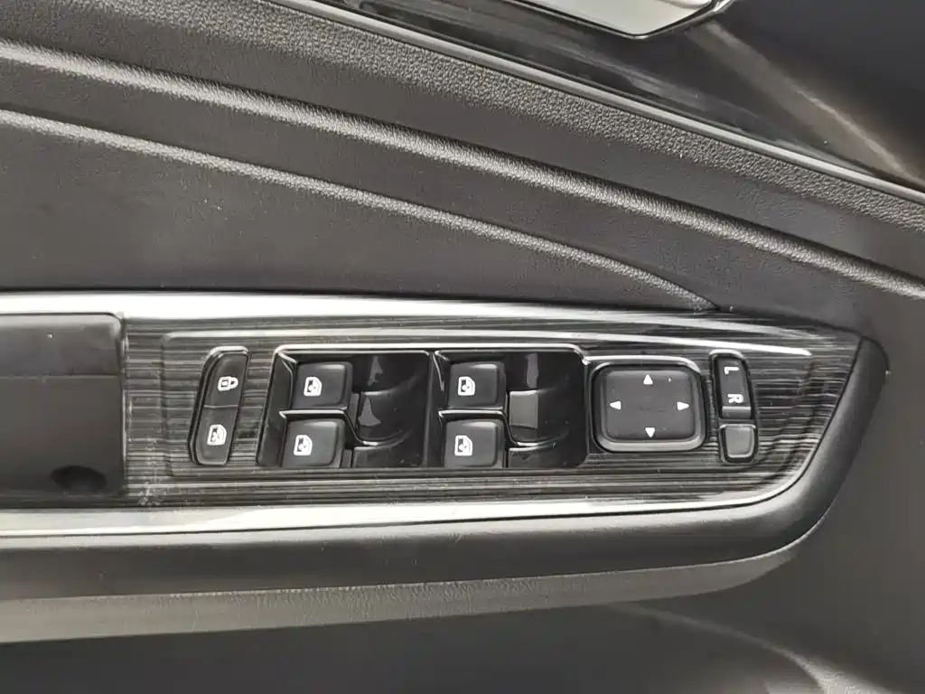 Фото 9 - Jetta VS5