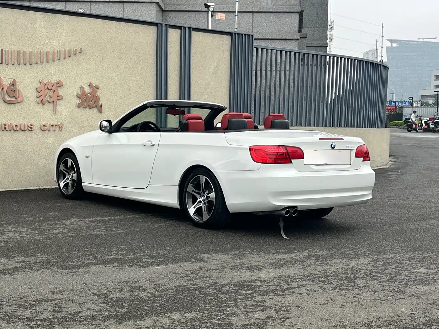 BMW 3 Series (Import) 2011 325i Convertible Coupe фото 6