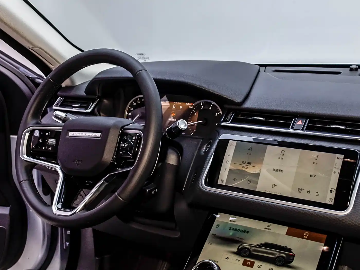 Land Rover Range Rover Velar 2022 250PS фото 24