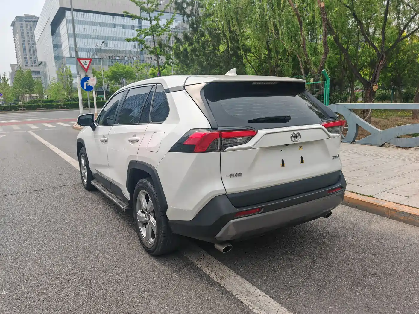 Toyota RAV4 Rongfang 2021 2.0L CVT 2WD Trend PLUS фото 7