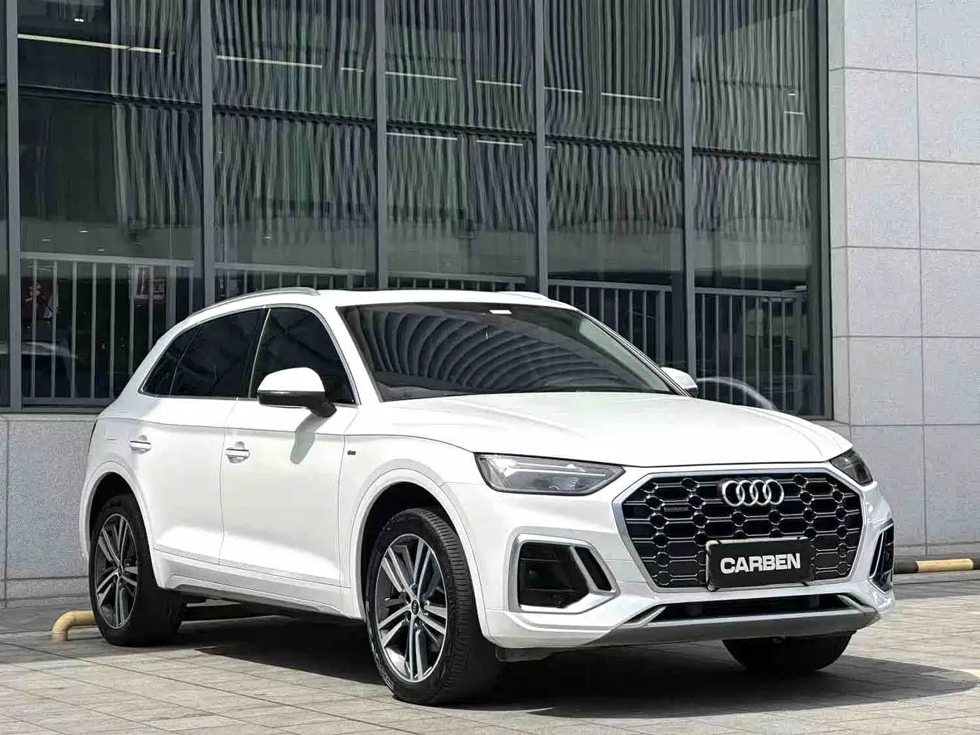 Фото 3 - Audi Q5L