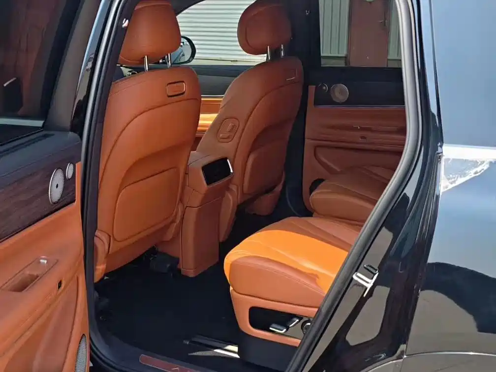 AITO Wenjie AITO M9 2024 Extended Range Ultra 42kWh 6-Seater фото 6