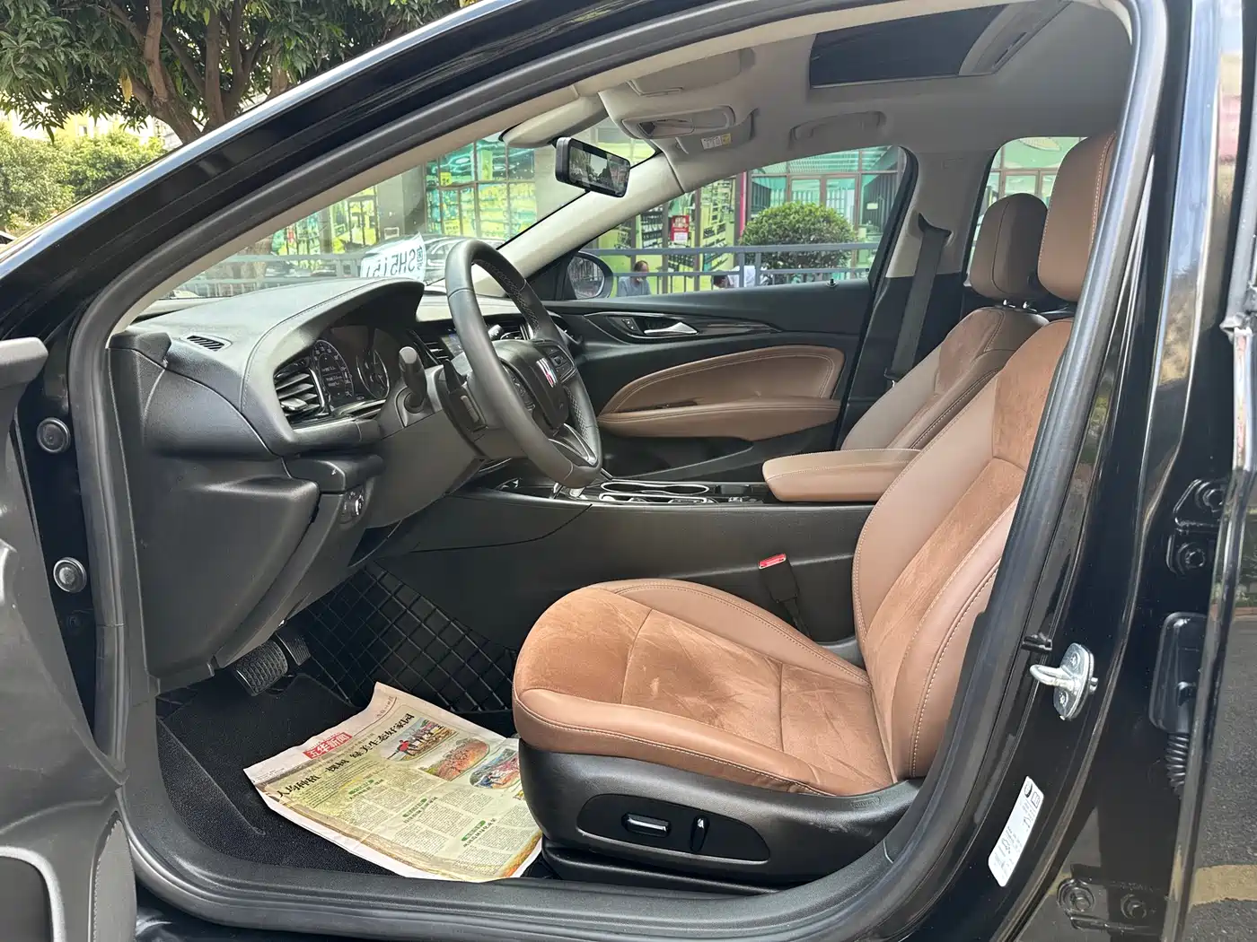 BUICK REGAL