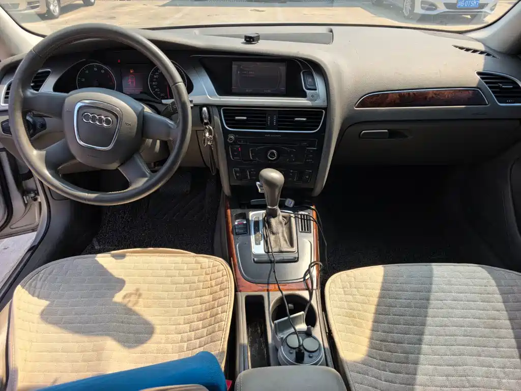 Audi A4L 2009 2009 2.0 TFSI Comfort