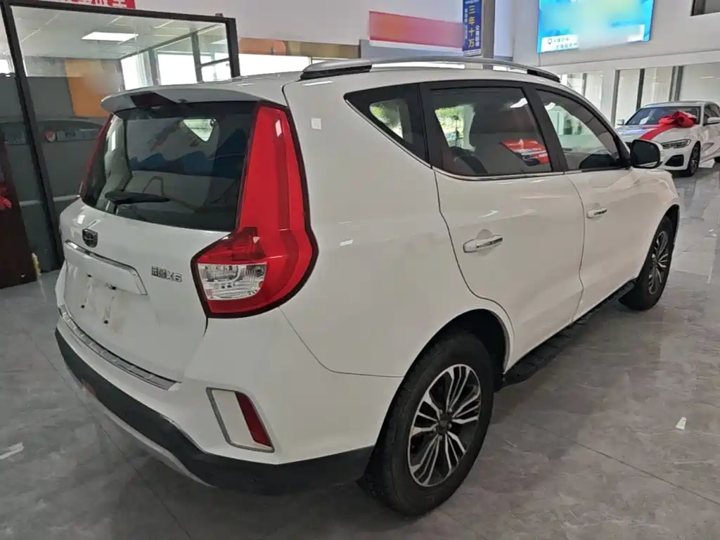 Geely Emgrand X6 2016 2016 1.8L Manual Luxury