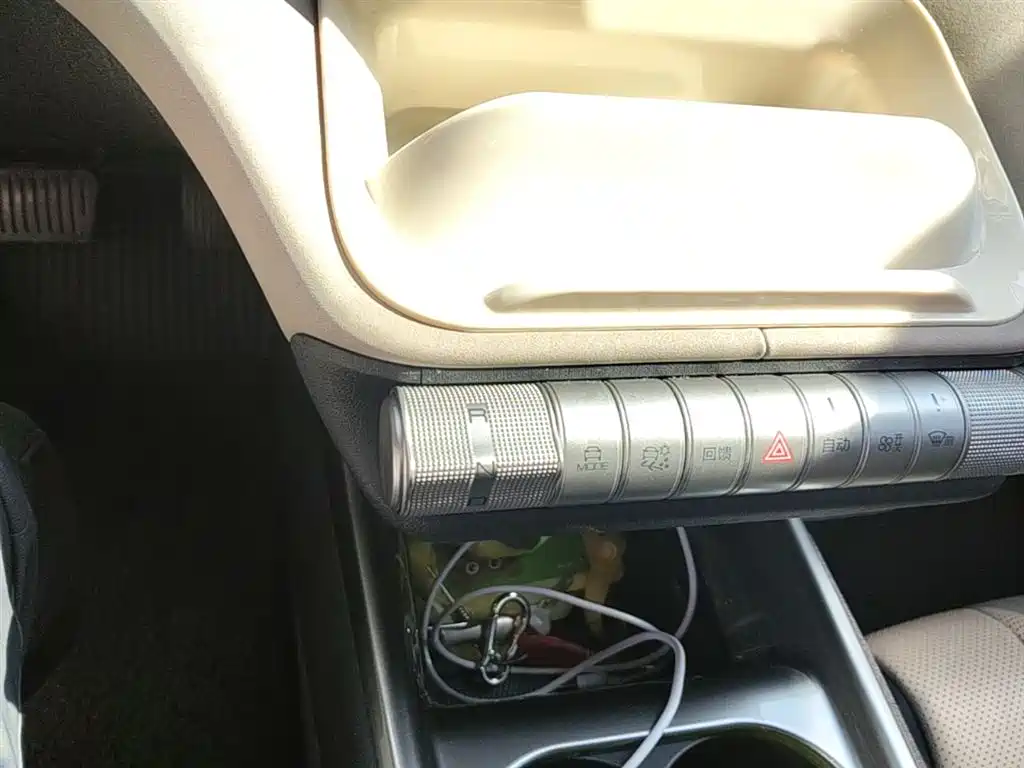 BYD Dolphin 2023 420km Fashion Edition фото 14