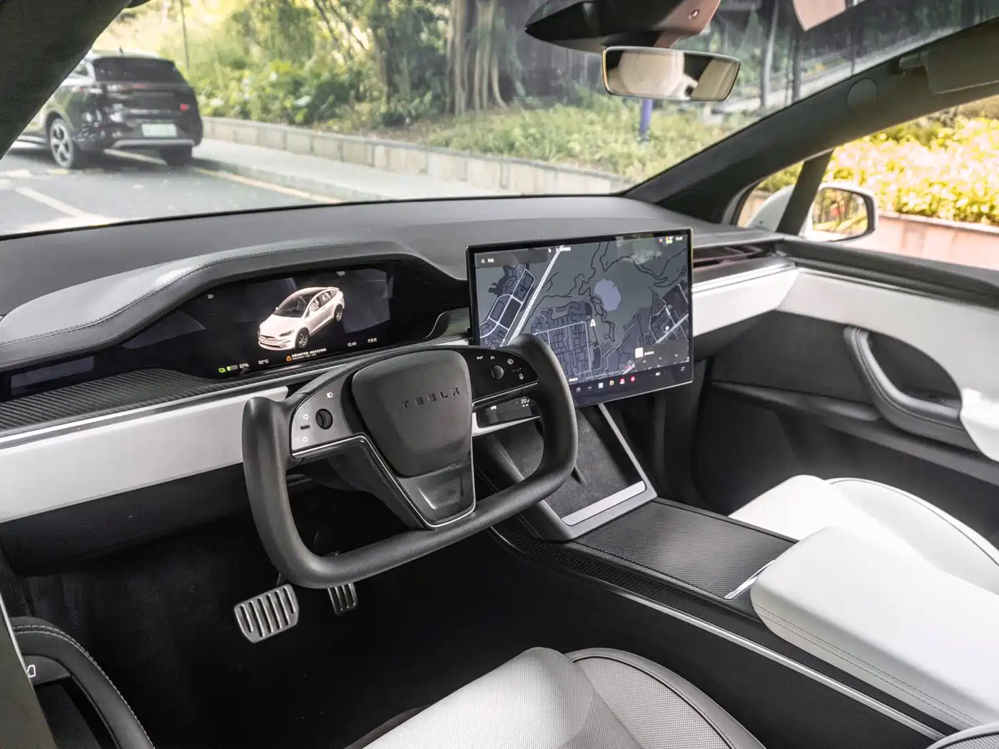 Tesla Model X 2023 Tri-motor AWD Plaid фото 8