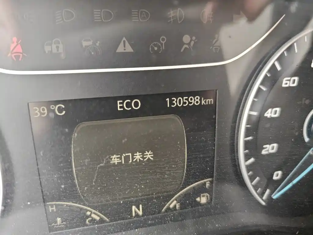 Ford New Generation Transit 2021 2021 Model 2.2T Automatic Logistics Vehicle Pro Long Wheelbase 7-Seat Medium Roof China VI