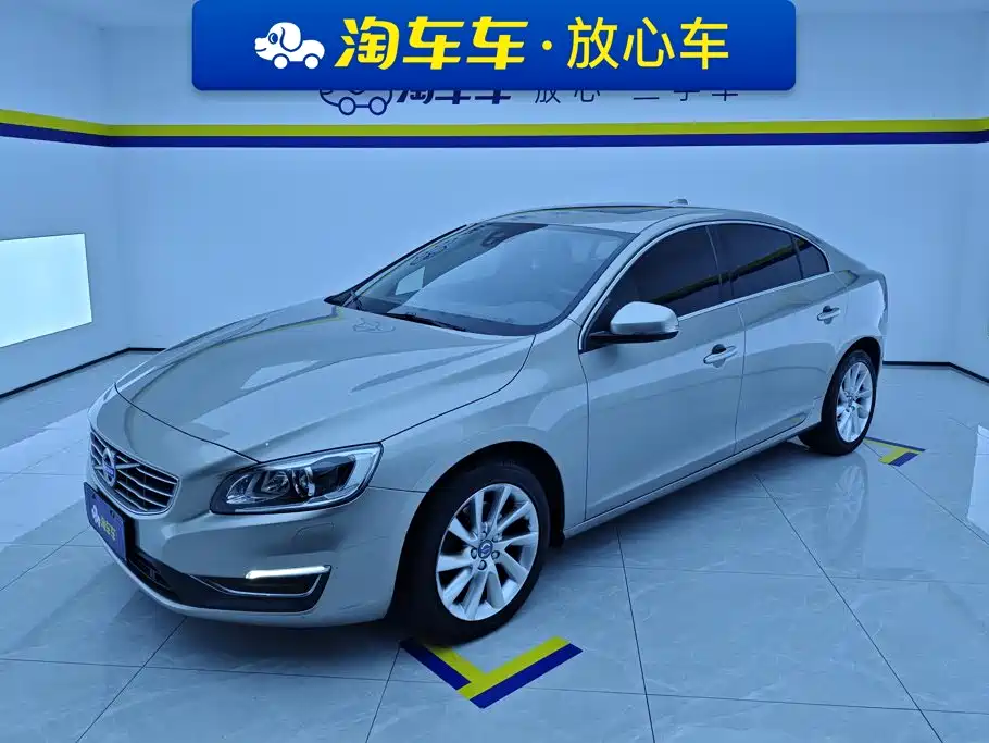 Фото 1 - Volvo S60
