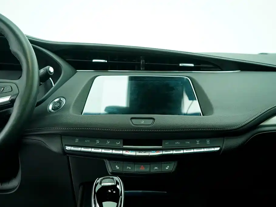Cadillac XT4 2022 28T FWD Luxury фото 16