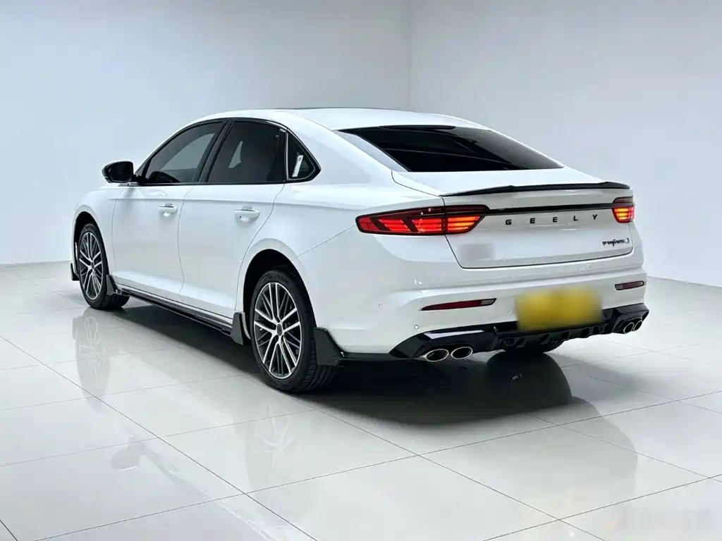 Geely Preface 2025 2024 2.0TD Azure Cloud Edition