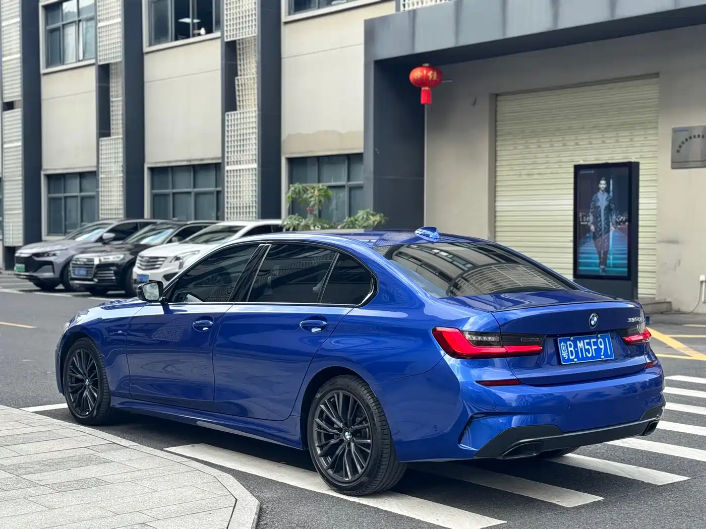 BMW 3-SERIES