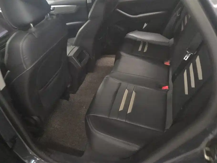 BYD Qin Pro 2018 1.5TI Automatic Smart Connected Dynamic Edition фото 11