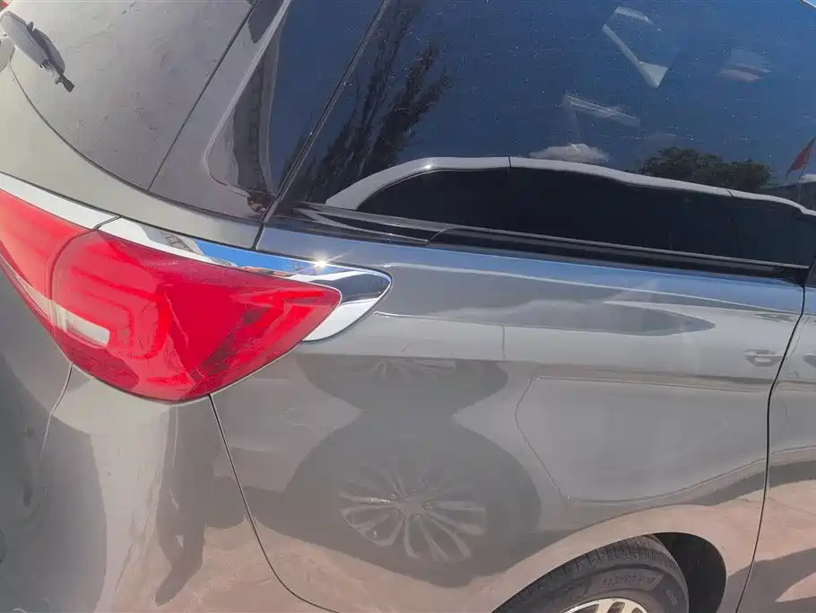 Buick GL8 2018 ES 28T Luxury Type China VI фото 3