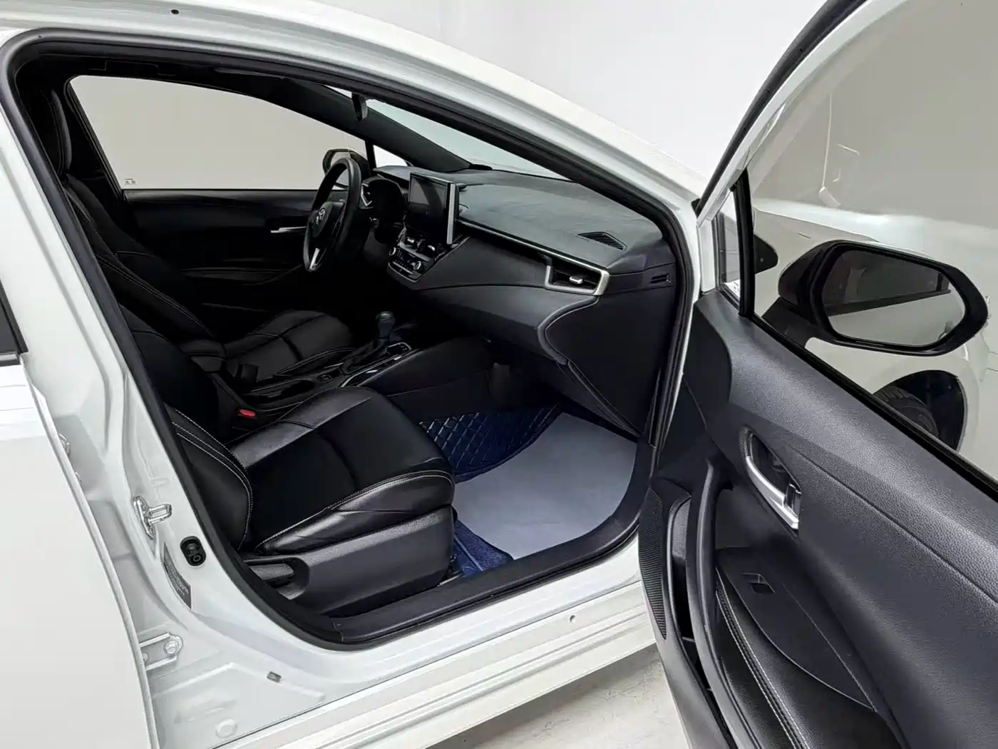 Toyota Levin 2019 185T CVT Luxury Edition China VI фото 12