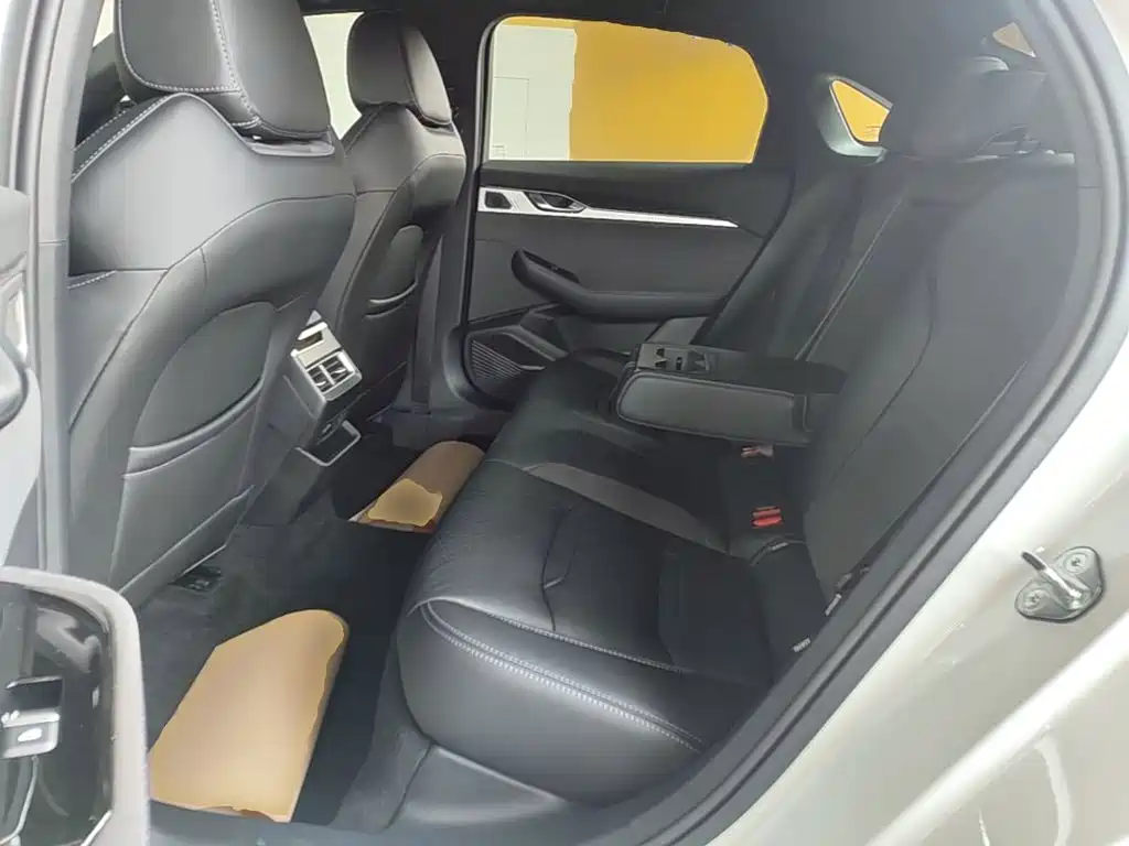 Geely Preface 2025 2024 2.0TD Azure Cloud Edition
