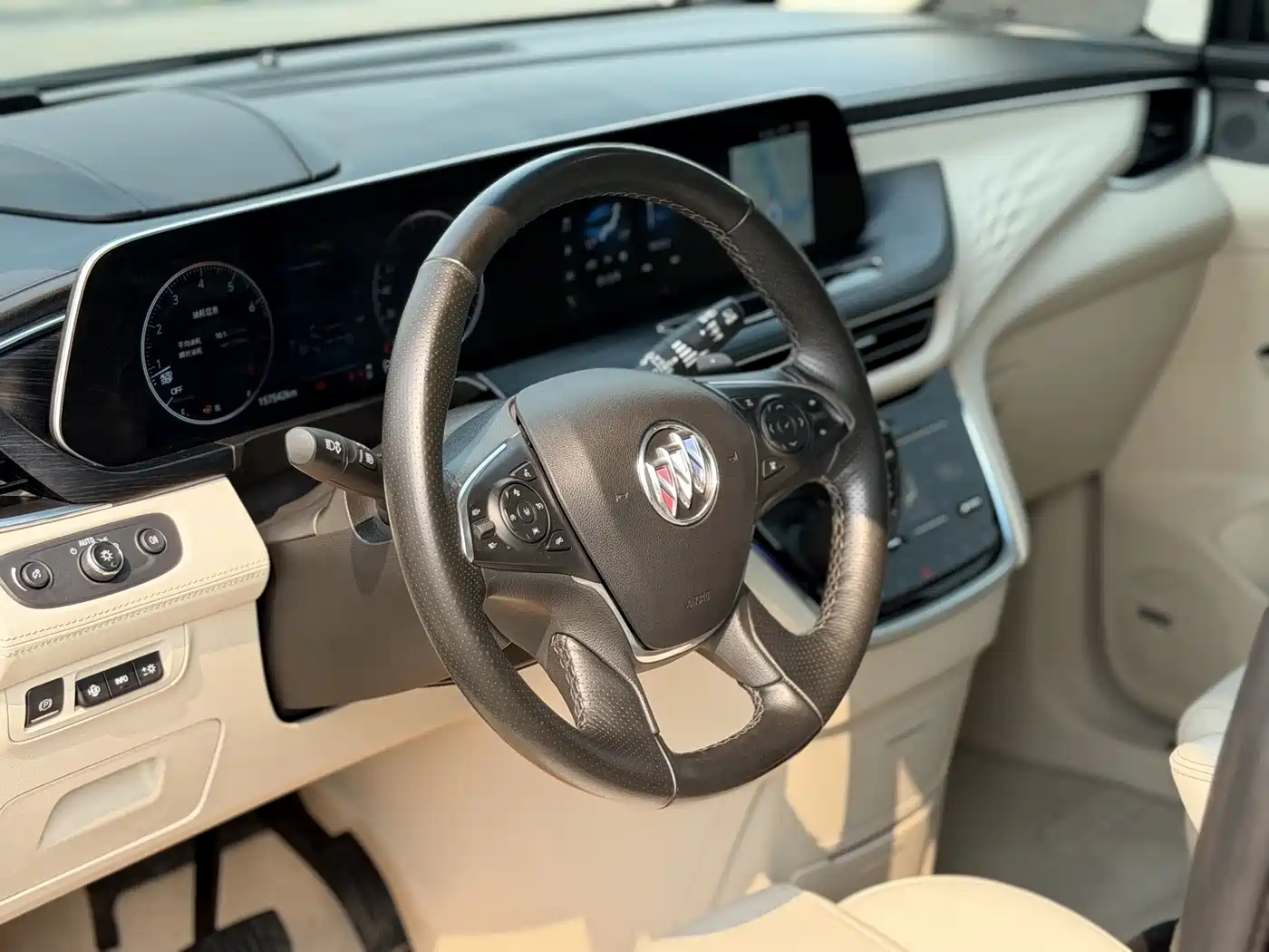 Buick GL8 2020 Avenir Six-Seat Elegance Edition фото 8