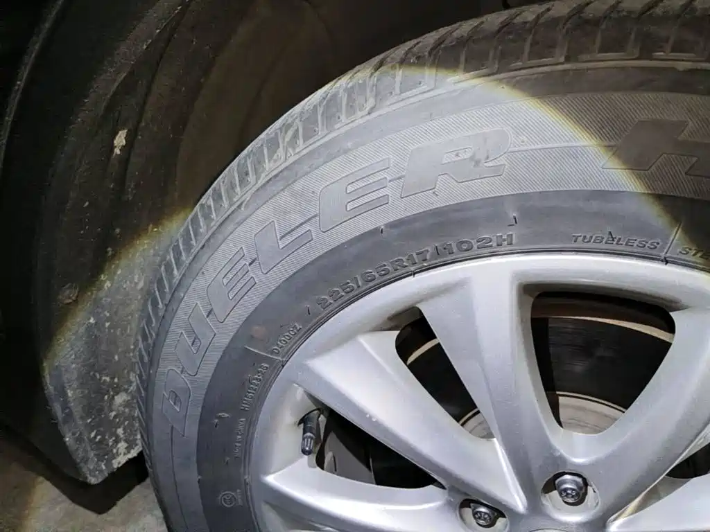 Photo 6 - Buick Envision Plus