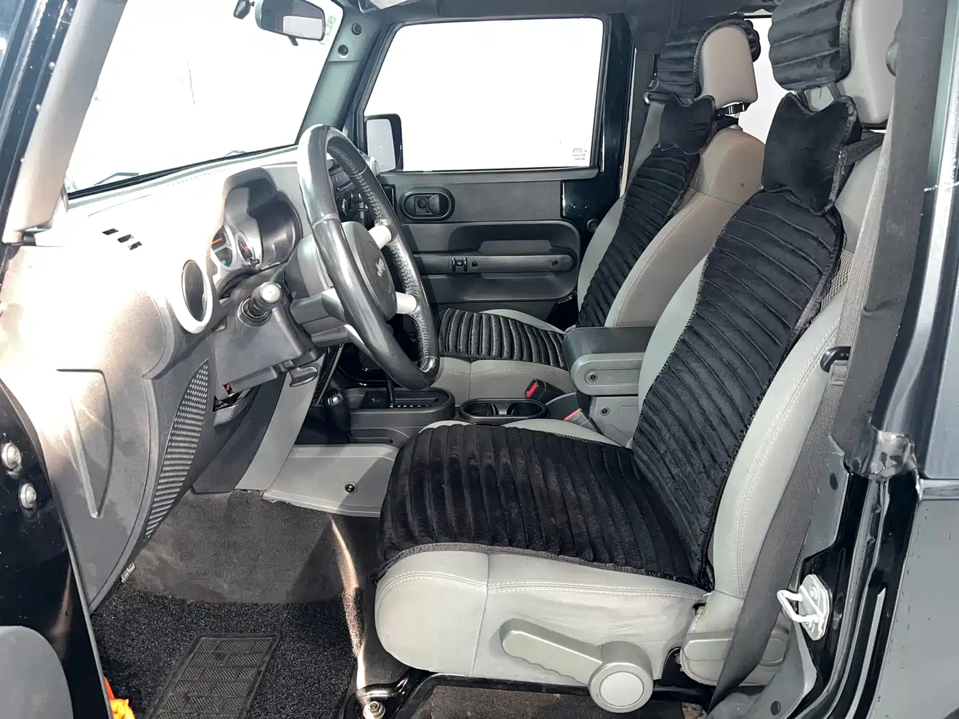 Jeep Wrangler 2010 2008 3.8L Sahara Two-Door