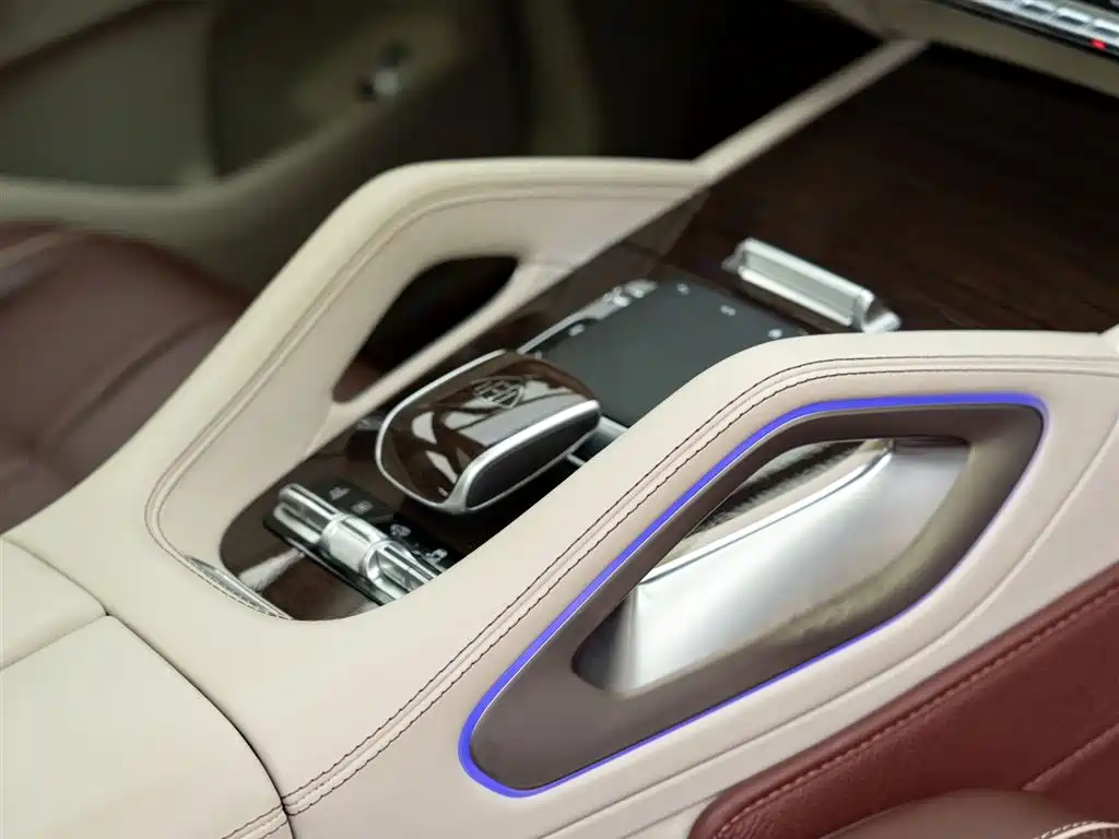 MERCEDES-BENZ MAYBACH GLS