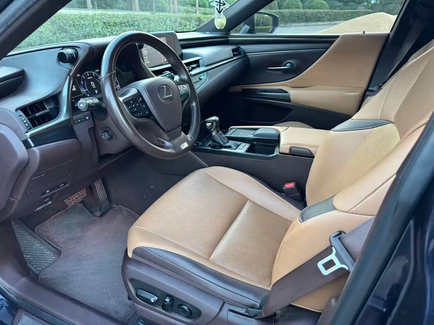 Lexus ES 2020 200 Excellence фото 8