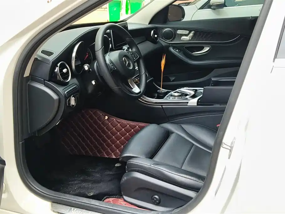 Mercedes-Benz C-Class 2018 C 200 L Sport Edition фото 9