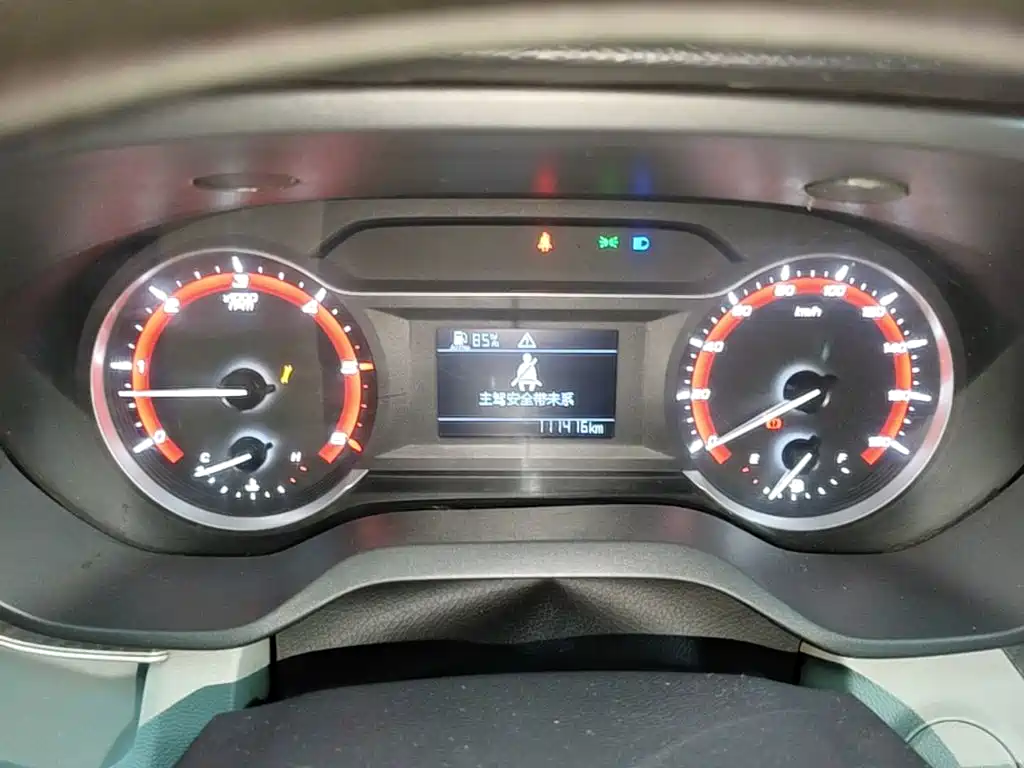 SAIC Maxus Xintu V90 2020 2019 2.0T Manual Zhiduo Star FWD Single Tire Short Wheelbase Medium Roof 6-Seater