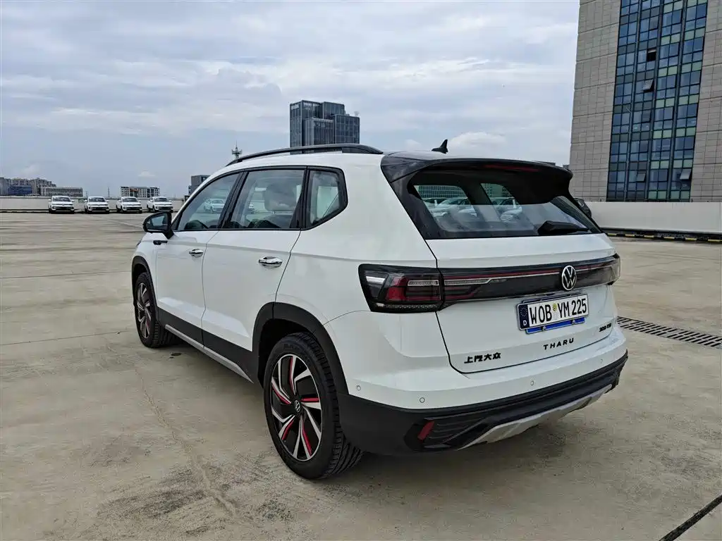 Volkswagen Tharu 2024 300TSI 2WD Moon Premium Edition фото 7